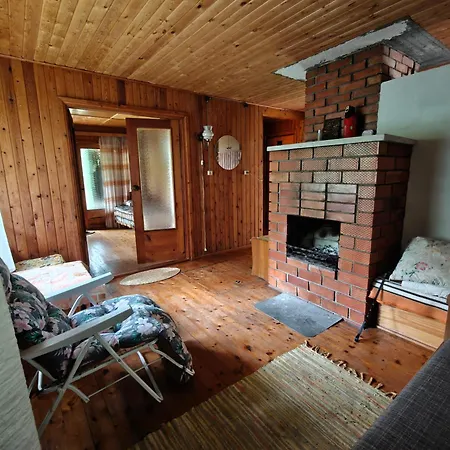 Holiday home Retrohonguline Suvila Saunaga Laulasmaal, Privaatne Puhkus Mere Laehedal Laulasmaa