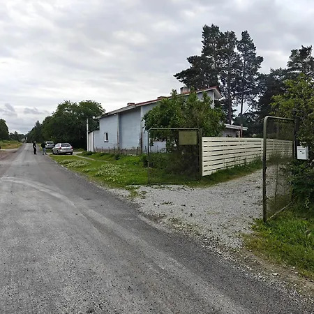 Semesterbostad Retrohonguline Suvila Saunaga Laulasmaal, Privaatne Puhkus Mere Laehedal *